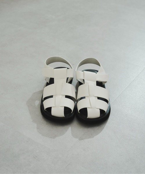DouDou(ドゥドゥ)の「Gurka sandals(サンダル・レディース・ホワイト/ブラック・M/L)」の9枚目の写真
