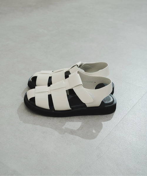 DouDou(ドゥドゥ)の「Gurka sandals(サンダル・レディース・ホワイト/ブラック・M/L)」の10枚目の写真