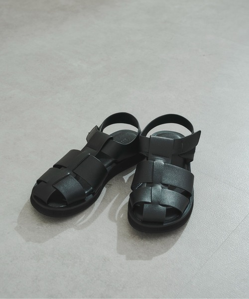 DouDou(ドゥドゥ)の「Gurka sandals(サンダル・レディース・ホワイト/ブラック・M/L)」の5枚目の写真