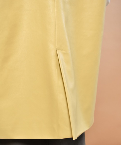 RETRO GIRL(レトロガール)の「ポケ付きフェイクレザーベスト(ベスト・レディース・アイボリー/ブラック/イエロー・FREE)」の22枚目の写真