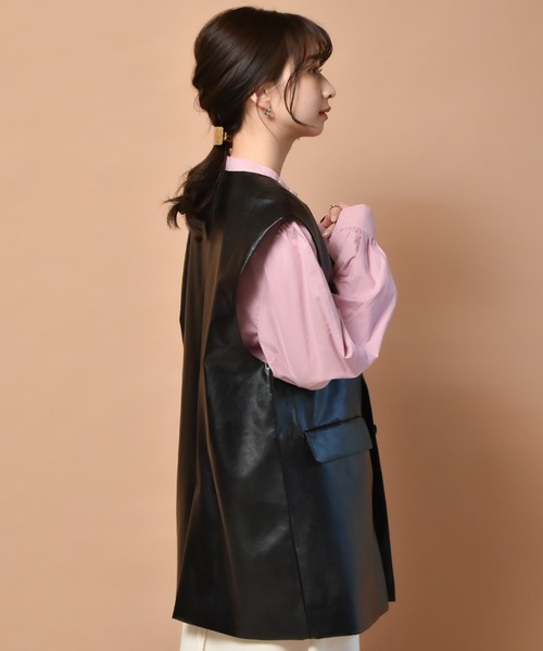 RETRO GIRL(レトロガール)の「ポケ付きフェイクレザーベスト(ベスト・レディース・アイボリー/ブラック/イエロー・FREE)」の9枚目の写真