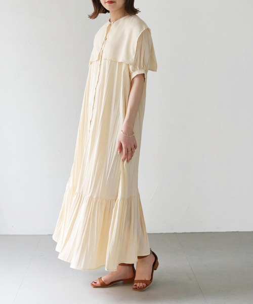 HER CLOSET(ハークローゼット)の「【shemoshelly】クリンクルケープデザインビックカラーワンピース 新色追加(ワンピース・レディース・ブラック/イエロー/アイボリー/パープル/グリーン・M)」の2枚目の写真