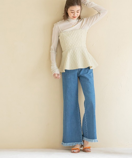 U by SPICK&SPAN(ユーバイスピックアンドスパン)の「フレアフリンジデニム(デニムパンツ・レディース・ブルー・38/36/34)」の2枚目の写真