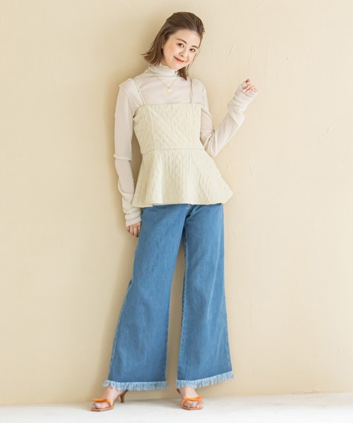 U by SPICK&SPAN(ユーバイスピックアンドスパン)の「フレアフリンジデニム(デニムパンツ・レディース・ブルー・38/36/34)」の4枚目の写真