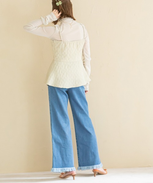 U by SPICK&SPAN(ユーバイスピックアンドスパン)の「フレアフリンジデニム(デニムパンツ・レディース・ブルー・38/36/34)」の6枚目の写真