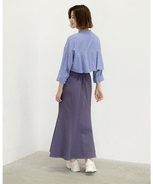 GeeRA（ジーラ）の「パール調ボタンバックフリルシャツ（シャツ/ブラウス・レディース・ブルー/オレンジ・MEDIUM/LARGE）」の22枚目の写真