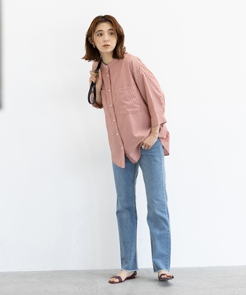 GeeRA（ジーラ）の「パール調ボタンバックフリルシャツ（シャツ/ブラウス・レディース・ブルー/オレンジ・MEDIUM/LARGE）」の6枚目の写真