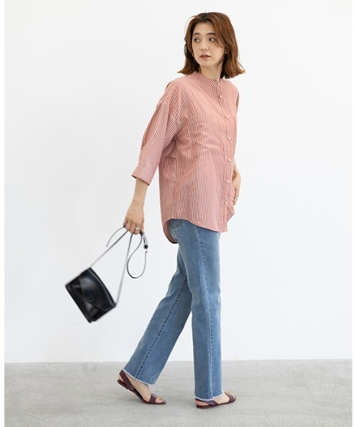 GeeRA（ジーラ）の「パール調ボタンバックフリルシャツ（シャツ/ブラウス・レディース・ブルー/オレンジ・MEDIUM/LARGE）」の11枚目の写真