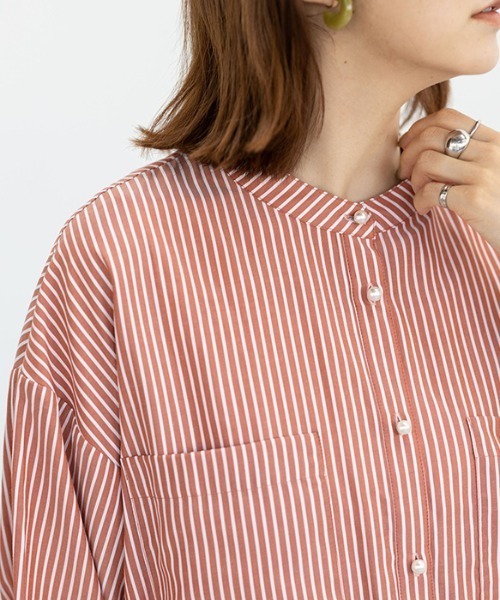 GeeRA（ジーラ）の「パール調ボタンバックフリルシャツ（シャツ/ブラウス・レディース・ブルー/オレンジ・MEDIUM/LARGE）」の9枚目の写真