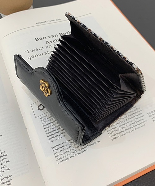 DAY CLOSET(デイ クローゼット)の「レディース 千鳥格子アコーディオンカードケース(カードケース・レディース・グリーン/ブラウン/ブラック・ONE SIZE)」の5枚目の写真