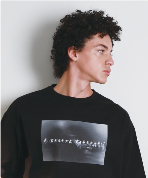A DEGREE FAHRENHEIT（エーディグリーファーレンハイ）の「【ユニセックス商品】ROCKフォトプリント・オーバーサイズT（Tシャツ/カットソー・メンズ・ホワイト/ブラック・MEDIUM/LARGE/X-LARGE）」の6枚目の写真