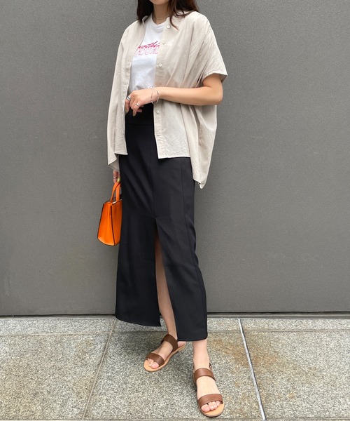 Meli rich（メリーリッチ）の「バンドカラーギャザーフレンチブラウス（シャツ/ブラウス・レディース・オフホワイト/グレイッシュベージュ/ブラック・M/L）」の8枚目の写真