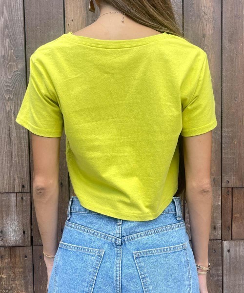 esutoreja（エストレジャ）の「クロップロゴティー（Tシャツ/カットソー・レディース・ホワイト/イエロー・FREE）」の14枚目の写真