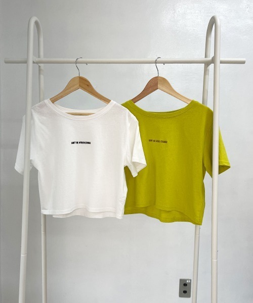 esutoreja（エストレジャ）の「クロップロゴティー（Tシャツ/カットソー・レディース・ホワイト/イエロー・FREE）」の16枚目の写真