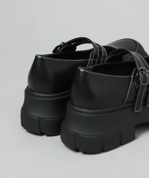 HARE（ハレ）の「ボリュームソールストラップシューズ(HARE)（ローファー・レディース・ブラック/ブラック系その他・MEDIUM/LARGE）」の18枚目の写真