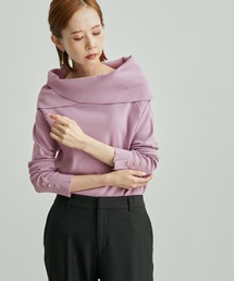 クロスオフショルダープルオーバー