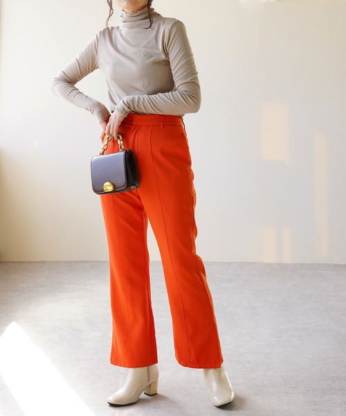 IAMUSE（アイアミューズ）の「【IAMUSE】シアーフライスシームレスタートルプルオーバー S0726（その他トップス・レディース・ブラック/グレイッシュベージュ/オフホワイト/ライトグレー・FREE）」の21枚目の写真