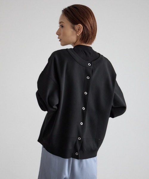 rem closet(レムクローゼット)の「前後2wayウォッシャブルエアリーニット(ニット/セーター・レディース・クリーム/ブラック/ロイヤルブルー・FREE)」の2枚目の写真