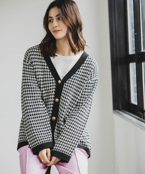 LEPSIM（レプシィム）の「7ゲージ配色アソートカーデ　175292（カーディガン/ボレロ・レディース・ブラック/ライトベージュ/グリーン/イエロー・FREE）」の2枚目の写真