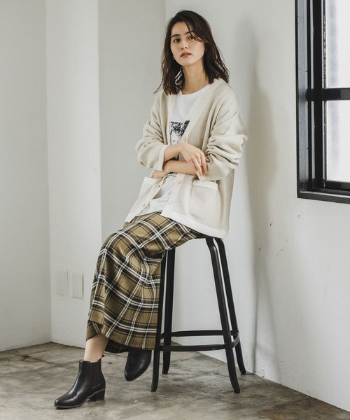 LEPSIM（レプシィム）の「7ゲージ配色アソートカーデ　175292（カーディガン/ボレロ・レディース・ブラック/ライトベージュ/グリーン/イエロー・FREE）」の10枚目の写真