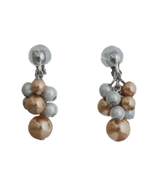 PourVous（プールヴー）の「メタリックグレープイヤリング 結婚式 同窓会 オケージョン お呼ばれ（イヤリング・レディース・ゴールド/アイボリー・FREE）」の11枚目の写真