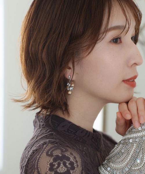 PourVous（プールヴー）の「メタリックグレープイヤリング 結婚式 同窓会 オケージョン お呼ばれ（イヤリング・レディース・ゴールド/アイボリー・FREE）」の10枚目の写真