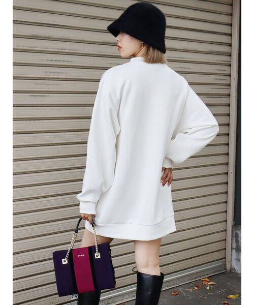 EVRIS（エヴリス）の「BIGシルエットスウェットワンピース（ワンピース・レディース・ブラック/ホワイト・FREE）」の10枚目の写真