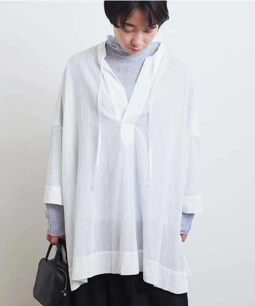 yuni（ユニ ）の「強撚塩縮コットン カフタンチュニックシャツ（シャツ 