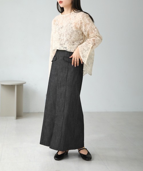 Bab(バブ)の「Iラインスリットデニムスカート(デニムスカート・レディース・グレイッシュベージュ/ブラック/オフホワイト・M)」の13枚目の写真