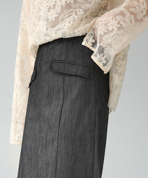 Bab(バブ)の「Iラインスリットデニムスカート(デニムスカート・レディース・グレイッシュベージュ/ブラック/オフホワイト・M)」の15枚目の写真