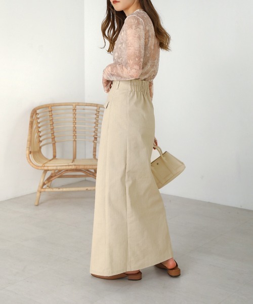 Bab(バブ)の「Iラインスリットデニムスカート(デニムスカート・レディース・グレイッシュベージュ/ブラック/オフホワイト・M)」の22枚目の写真