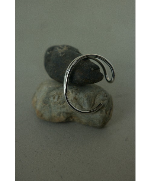 BLACK BY MOUSSY（ブラックバイマウジー）の「double bangle（ダブルバングル）（バングル/リストバンド・レディース・シルバー/ゴールド・FREE）」の2枚目の写真