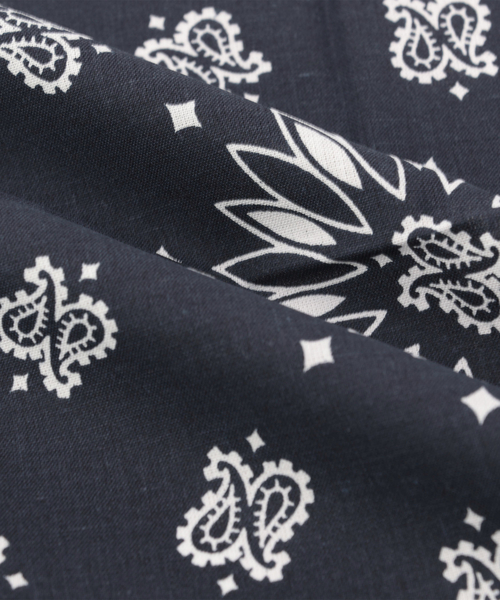 SHIPS（シップス）の「HAVAHANK: バンダナ（ハンカチ/ハンドタオル・メンズ・ネイビー/ホワイト/ダークグレー/ブラック/ブラウン/ワイン/オリーブ/ブルー・ONE SIZE）」の10枚目の写真