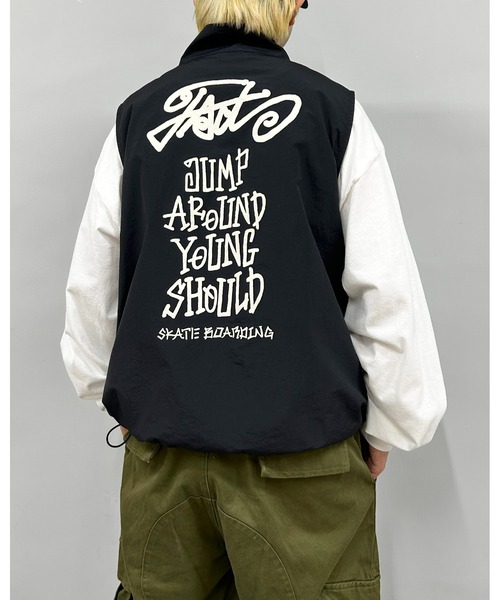 WHO'S WHO gallery（フーズフーギャラリー）の「COOPER FACTスタンドカラーベスト（ベスト・メンズ・アイボリー/ブラック/カーキ・FREE）」の21枚目の写真