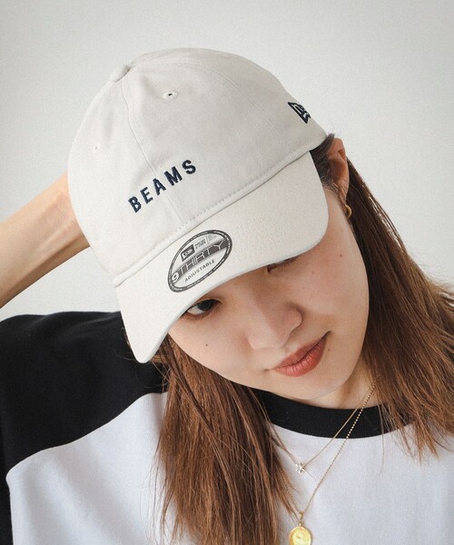 NEW ERA（ニューエラ）の「NEW ERA × BEAMS / 別注 930 BEAMS Logo Cap（キャップ・メンズ・ブラウン/グリーン/ネイビー/オフホワイト・ONE SIZE）」の5枚目の写真