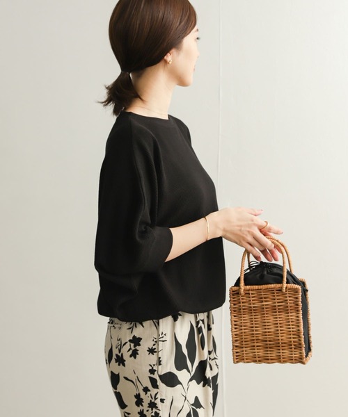 URBAN RESEARCH DOORS（アーバンリサーチドアーズ）の「『WEB/一部店舗限定カラー』タックフライスワイドTシャツ（Tシャツ/カットソー・レディース・ベージュ/オフホワイト/ホワイト系その他/ネイビー/ブラック/チャコールグレー・MEDIUM）」の12枚目の写真