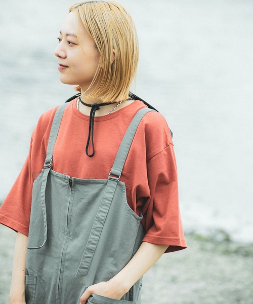 EKAL(エカル)の「エンジョイポケットサロペット(サロペット/オーバーオール・レディース・ベージュ/グレー・ONE)」の3枚目の写真