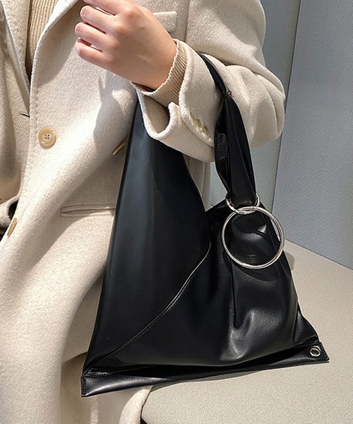 黒 合成皮革 ハンドバッグ リング装飾 LVEU.】リングデザインワンショルダーバッグ / トートバッグ A4