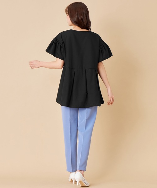 alotta(アロッタ)の「パール調ボタン付キーネックトップス(Tシャツ/カットソー・レディース・オフホワイト/イエロー/ブラック・MEDIUM/LARGE/XX-LARGE/X-LARGE)」の7枚目の写真