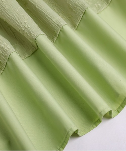 AMELY（エミリー）の「ジャガードフレアトップス（シャツ/ブラウス・レディース・ブラック/オフホワイト/グリーン・フリー）」の16枚目の写真