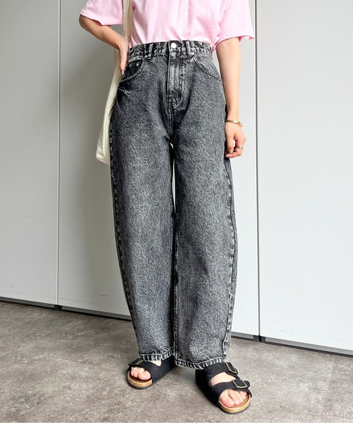 CPCM（シーピーシーエム）の「コクーンデニムパンツ（デニムパンツ・レディース・サックスブルー/ブラック・SMALL/MEDIUM）」の2枚目の写真