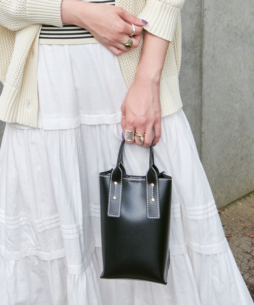 MIAN （ミアン）の「《追加》【MIAN/ミアン】2WAYミニポシェット（ショルダーバッグ・レディース・ホワイト/ブラック/ブラウン/ピンク/グリーン・FREE）」の17枚目の写真