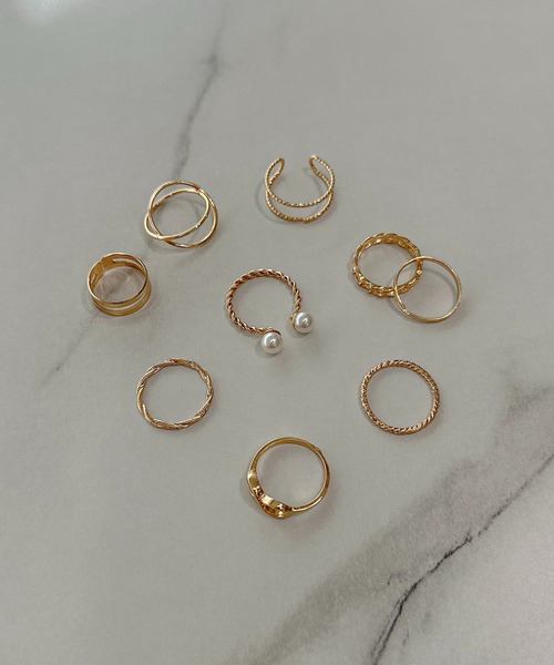 apres jour clair（アプレジュールクレア）の「【apres jour clair×ARIAZ】ゴールドリング９SET（リング・レディース・ゴールド・FREE）」の2枚目の写真