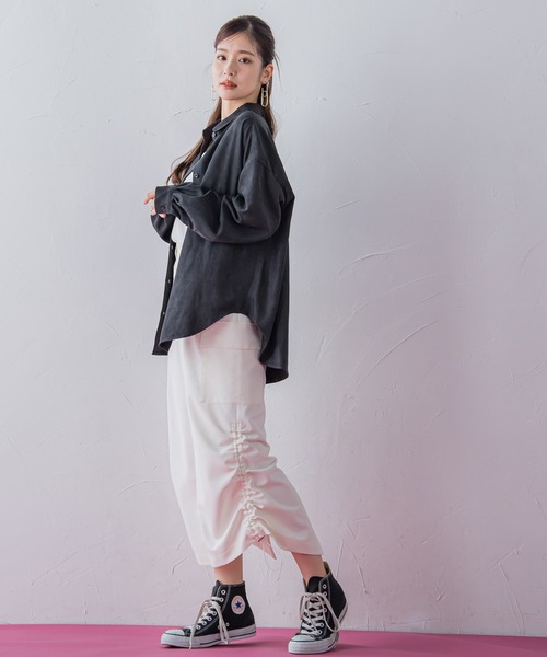 VICKY（ビッキー）の「【秋冬に取り入れたい】細ピッチコーデュロイオーバーシャツ《洗濯機で洗える》（シャツ/ブラウス・レディース・イエロー/ブラウン/オフホワイト/ブラック・M）」の7枚目の写真