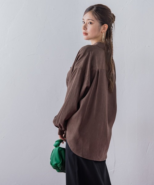 VICKY（ビッキー）の「【秋冬に取り入れたい】細ピッチコーデュロイオーバーシャツ《洗濯機で洗える》（シャツ/ブラウス・レディース・イエロー/ブラウン/オフホワイト/ブラック・M）」の10枚目の写真