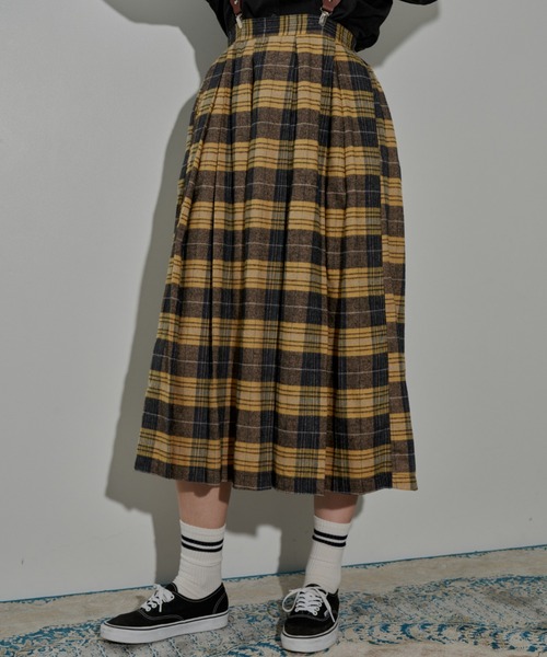 MERLOT(メルロー)の「タータンチェックタックスカート(スカート・レディース・イエロー/ベージュ・S/FREE)」の7枚目の写真