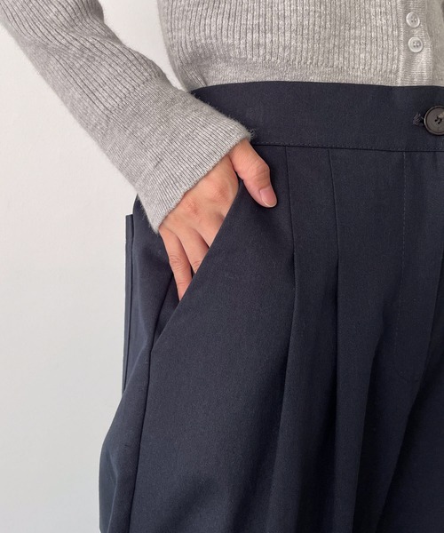 CANAL JEAN(キャナルジーン)の「El mar NEWコットンダブルタックパンツ(その他パンツ・レディース・ライトグレー/ネイビー・ONE SIZE)」の13枚目の写真