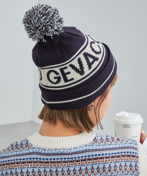 GEVACO（ゲバコ）の「【GEVACO/ゲバコ】ロゴボンボンニットキャップ（ニットキャップ/ビーニー・レディース・チャコールグレー/ブルー/レッド/ネイビー・ONE SIZE）」の3枚目の写真