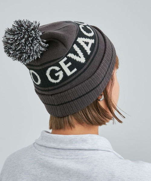 GEVACO（ゲバコ）の「【GEVACO/ゲバコ】ロゴボンボンニットキャップ（ニットキャップ/ビーニー・レディース・チャコールグレー/ブルー/レッド/ネイビー・ONE SIZE）」の7枚目の写真