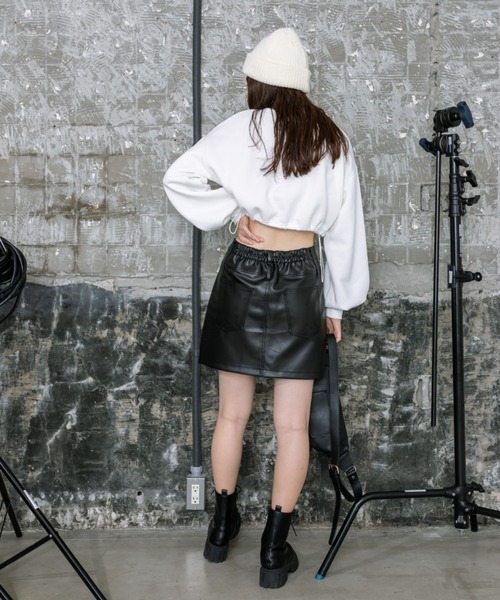 OLIVE des OLIVE（オリーブデオリーブ）の「【一部WEB店舗限定カラー有】きらきらクロップドトップス　1032060190（スウェット・レディース・ピンク/オフホワイト/ブラック/サックスブルー・FREE）」の7枚目の写真